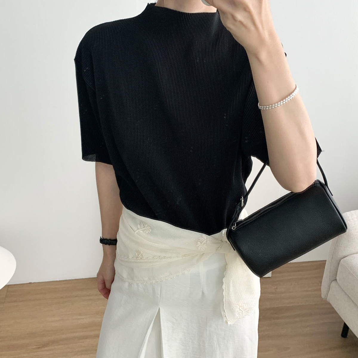 [일부당일] 케미 플리츠티 여름 5부 반목 반팔 플리츠 블라우스 웨어링무드 (3c)