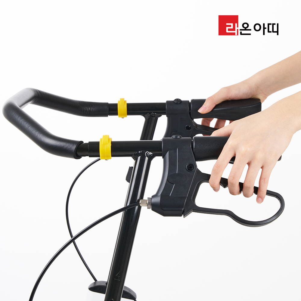 라온아띠 성인용보행기 직립형 KCS-730 고정 보관이 편리한 노인용 어르신 보행보조차 이미지 6