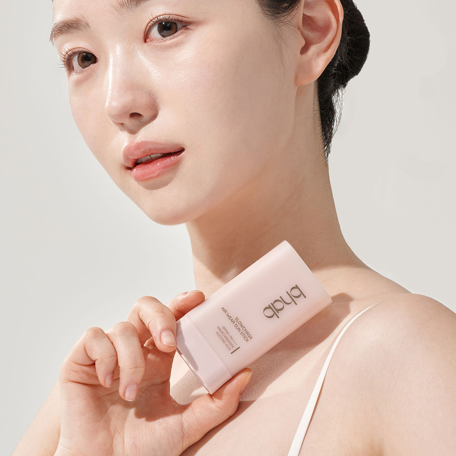 비햅 슬로우차가 무중력 핏 에어웨어 선 스틱 SPF50+ 18.5g - 상세 이미지 4