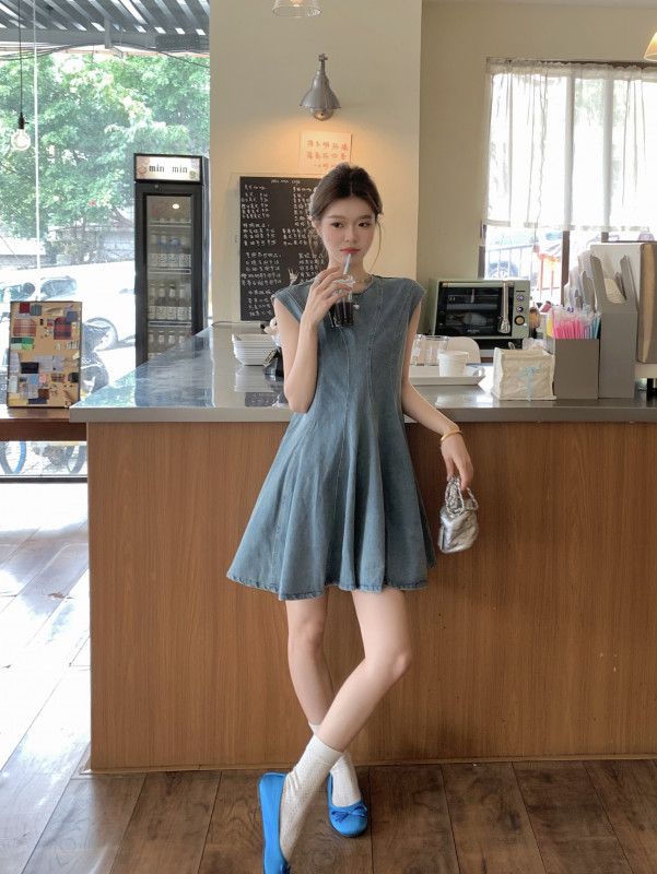여름 A라인 플레어 민소매 데님 원피스 빈티지 워싱 뒷지퍼 하이웨스트 미니 청원피스 라운드넥 데이트룩 11256 - 상세 이미지 4