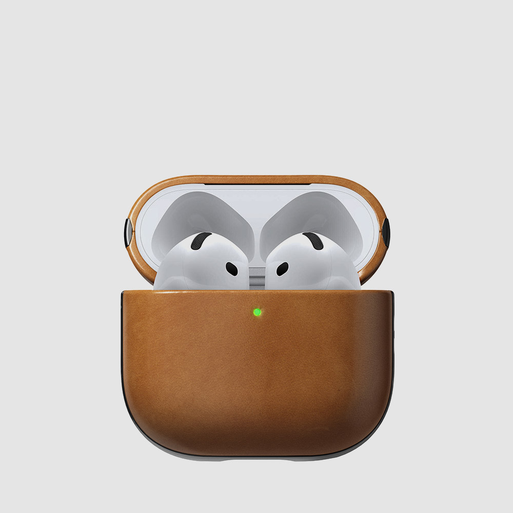 노마드 에어팟 4 세대 가죽 케이스 - 잉글리쉬 탄 / 천연 베지터블
