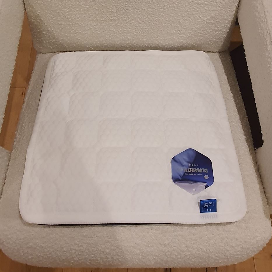 슬래빗 냉감방석 쿨링 쿨 시원한 의자 얼음 여름 듀라론방석