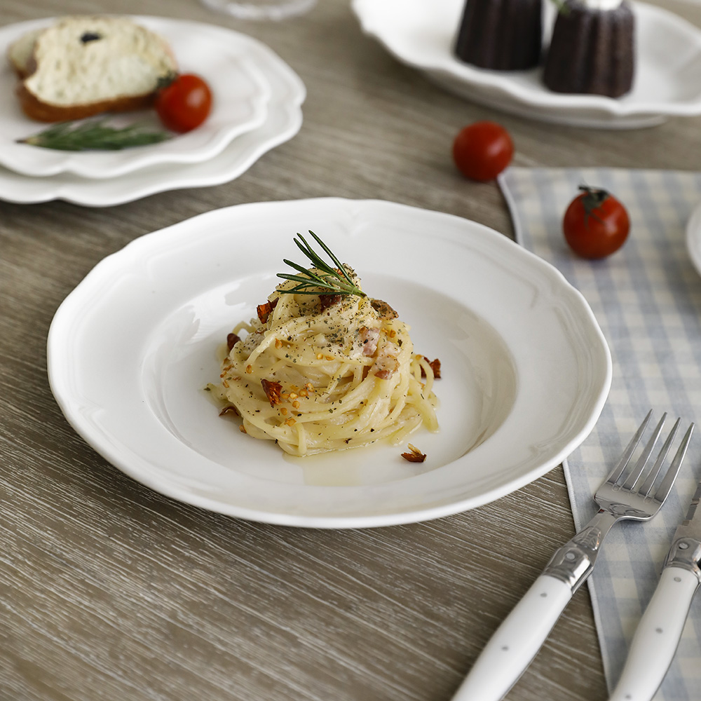 마티앙 크림 화이트 플레인 예쁜 수입 그릇 카페 파티 브런치 디저트 플레이트 식기 그릇 접시 파스타볼