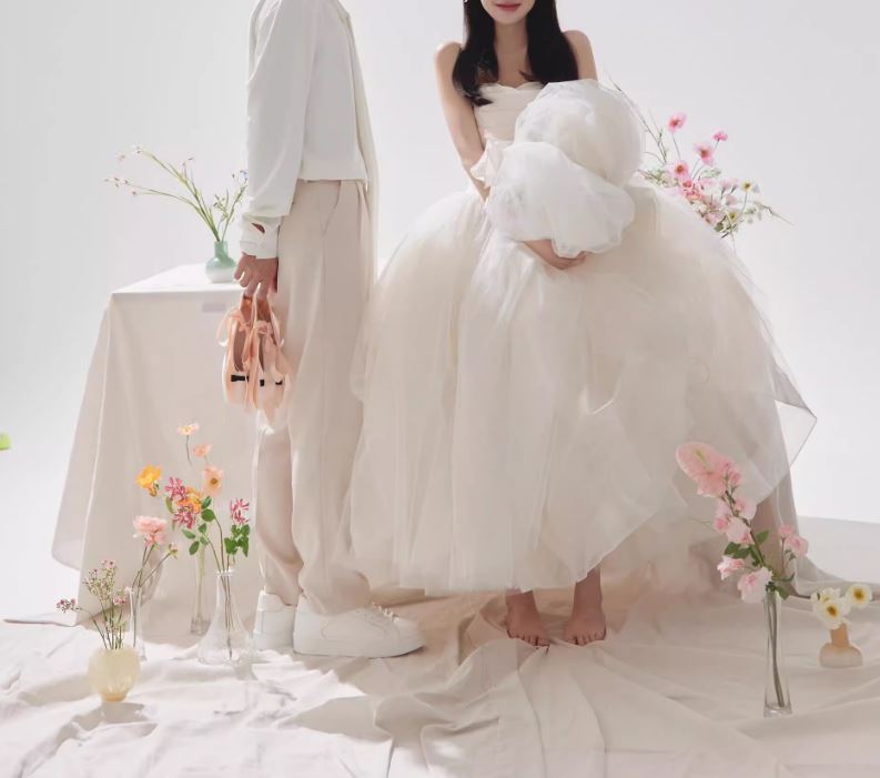 내추럴 웨딩촬영 원피스 러블리 플레어 튤드레스 스튜디오 테마 사진 리마인드스냅 드레스 - 상세 이미지 3