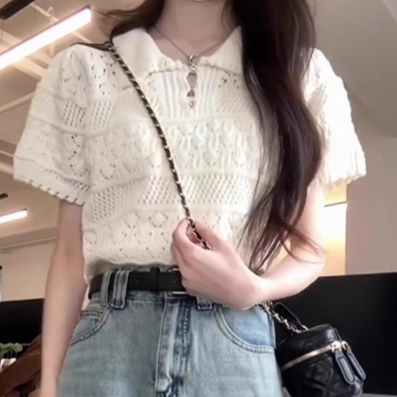 카라 펀칭 반팔니트 예쁜 유니크 디자인 청순 데이트 캐주얼 오피스룩 크림화이트 - 상품 이미지