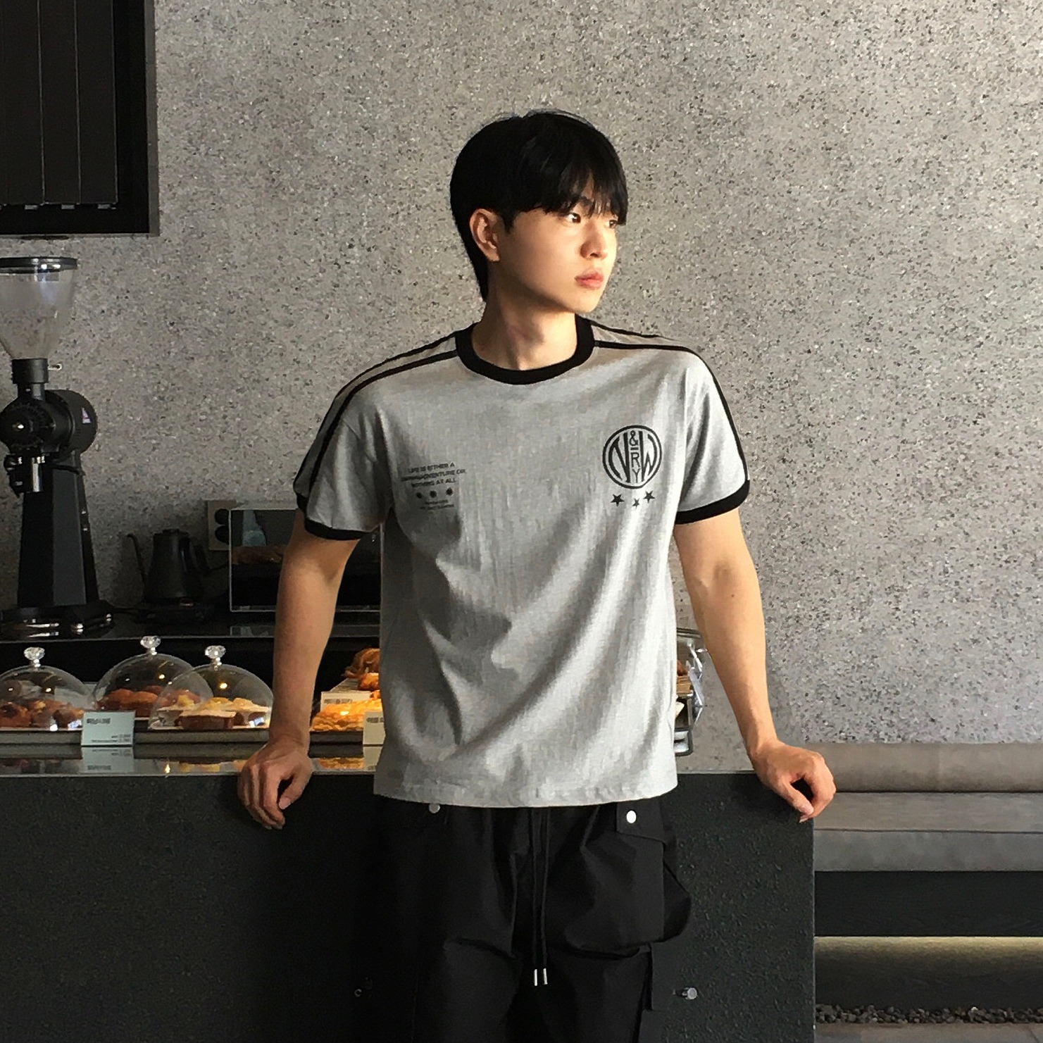 남자링거티 머슬핏반팔 어깨넓어보이는반팔 머슬오버핏 쿨티셔츠 - 상품 이미지