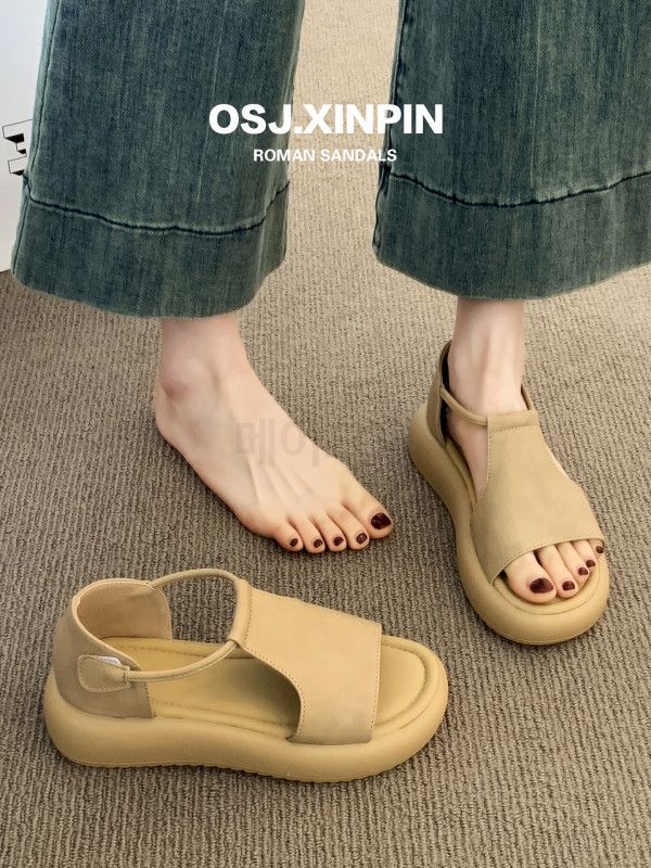 여성 여름 스트랩샌들 가벼운 착용감 데일리 비치슈즈 발편한 아웃도어 스타일 스커트와 잘 어울리는 나들이용 샌들 - 상품 이미지