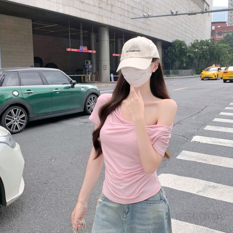 여자 여름 슬림핏 오프숄더 언발 반팔티 데일리 베이직 단색 티셔츠 여리여리 여친룩 D03112 - 상세 이미지 4