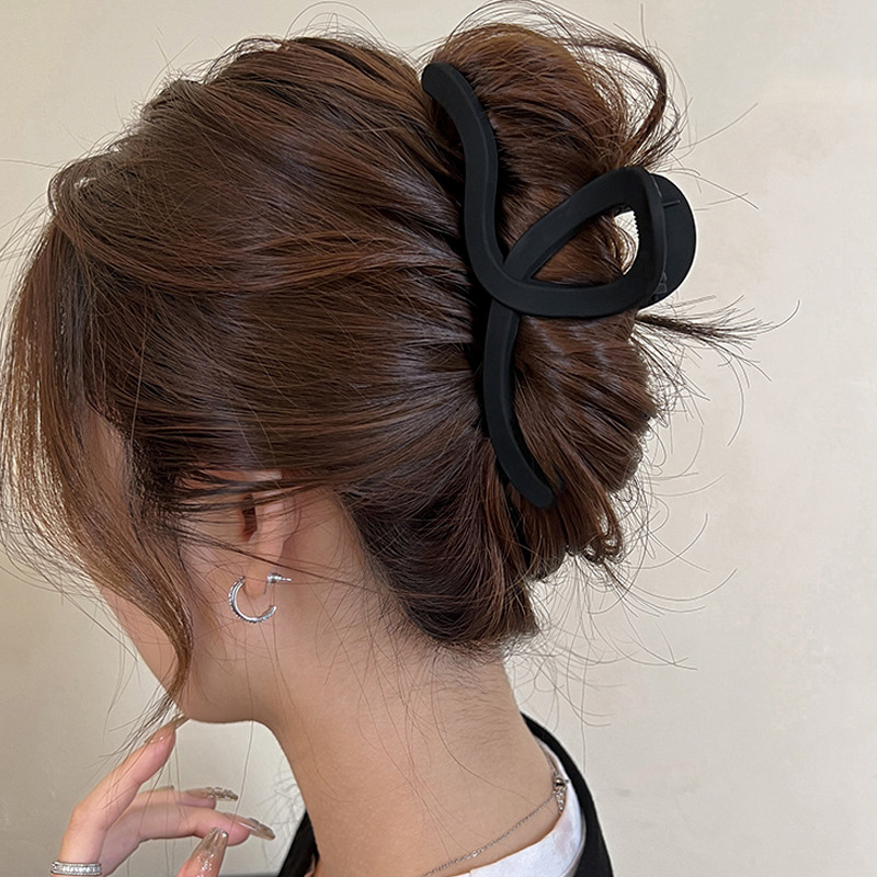 무광 웨이브 유니크 집게핀 N996 - 상세 이미지 3