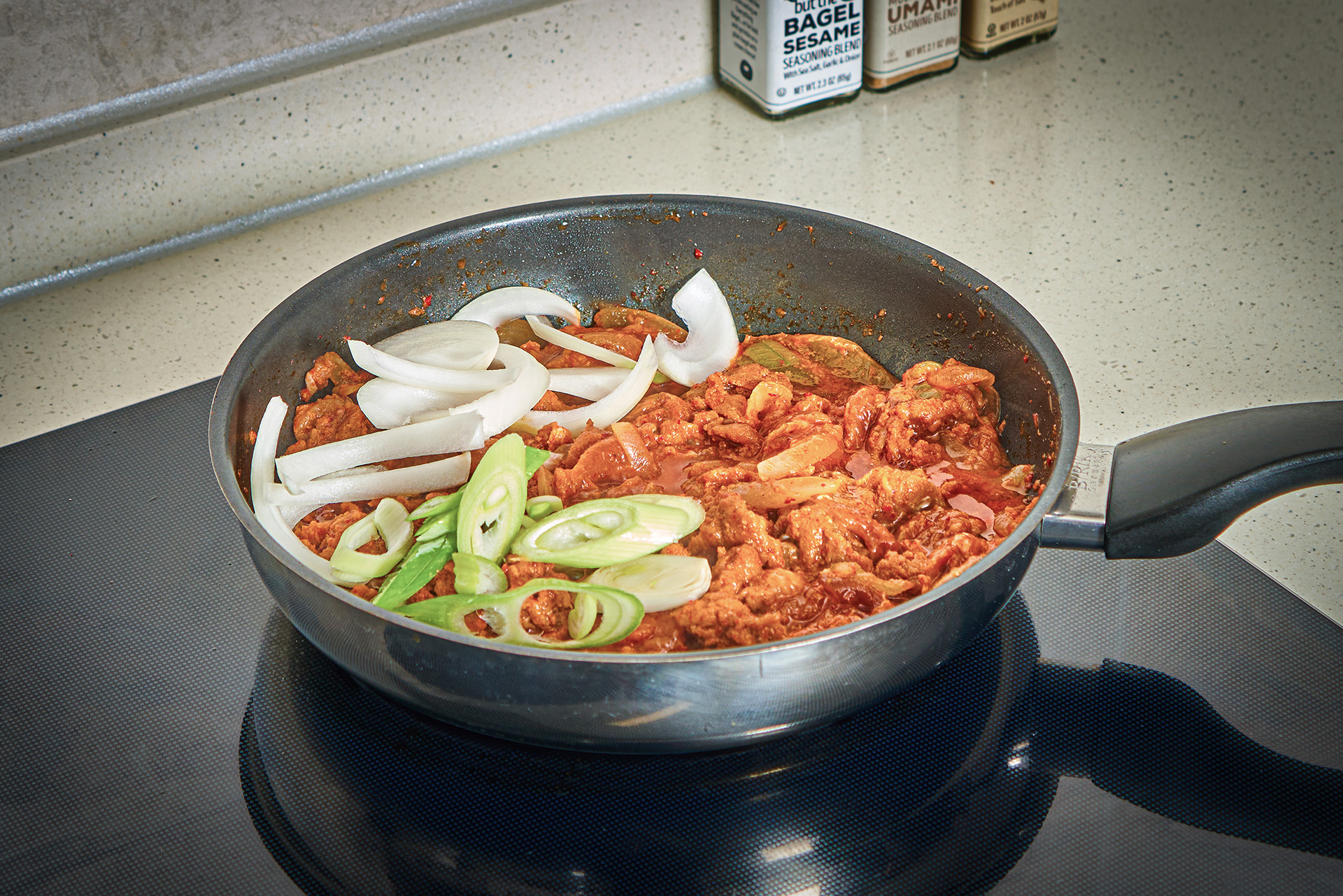 고객감사 이벤트 [1+1 이벤트 ] 제육볶음 350g 미친맛 제육제육제육 - 상세 이미지 4