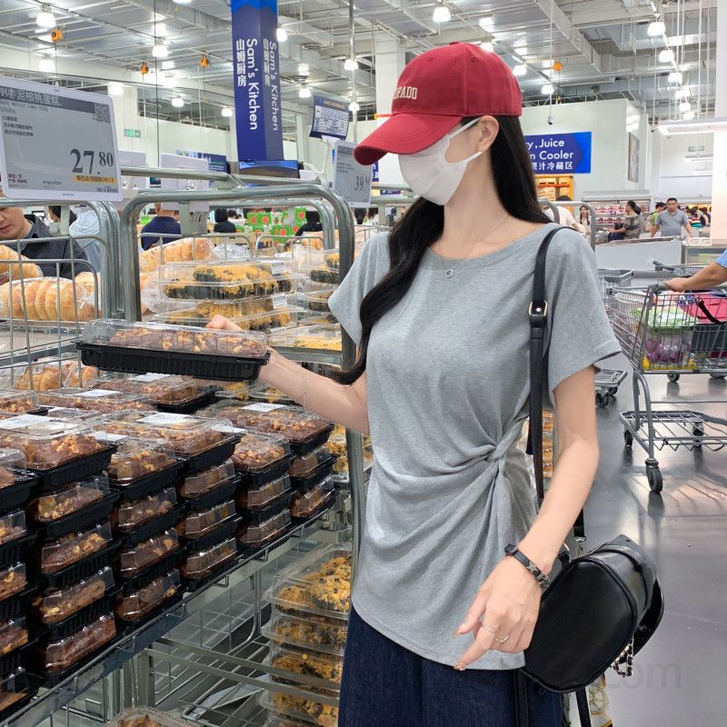 여자 여름 라운드넥 반팔 티셔츠 사이드 셔링 꼬임 루즈핏 면스판 데일리 캐주얼룩 D08100 - 상세 이미지 2