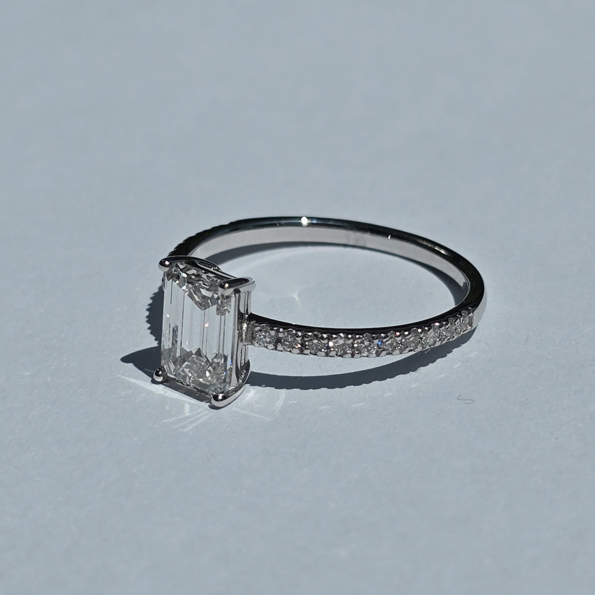 IGI 팬시컷 에메랄드컷 랩다이아몬드 1캐럿 반지 헤일로 14K 18K 프로포즈 선물 - 상세 이미지 3
