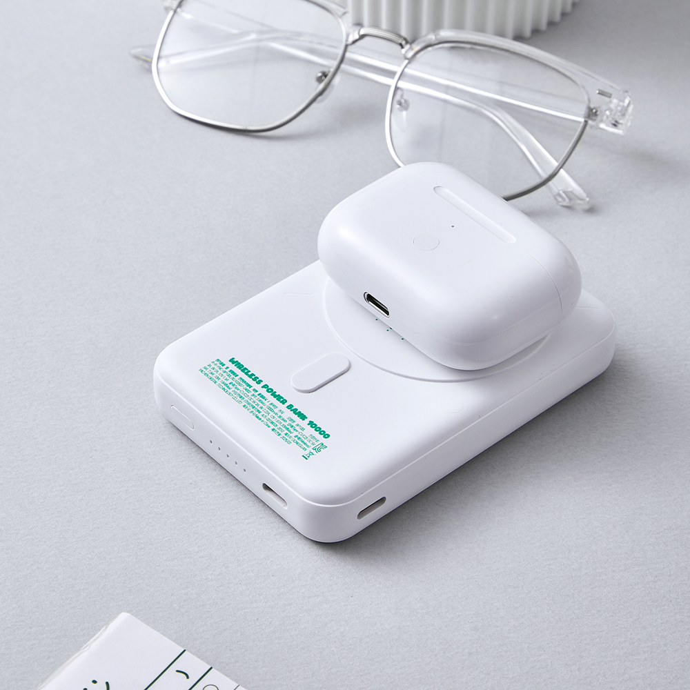 펭수 BP100L 무선 충전 맥세이프 보조배터리 Qi 15W 10000mAh 스탠드 거치 - 상세 이미지 3