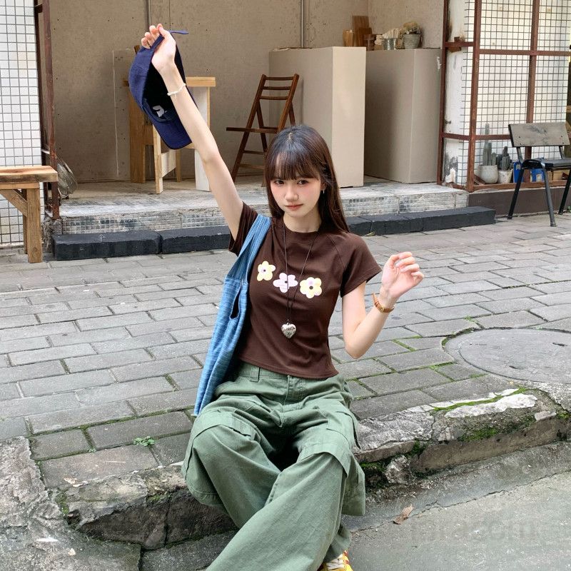 여자 여름 라운드넥 플라워 체크 그래픽 반팔 티셔츠 슬림핏 크롭 Y2K 키치 데일리 캐주얼룩 D01306 - 상세 이미지 2