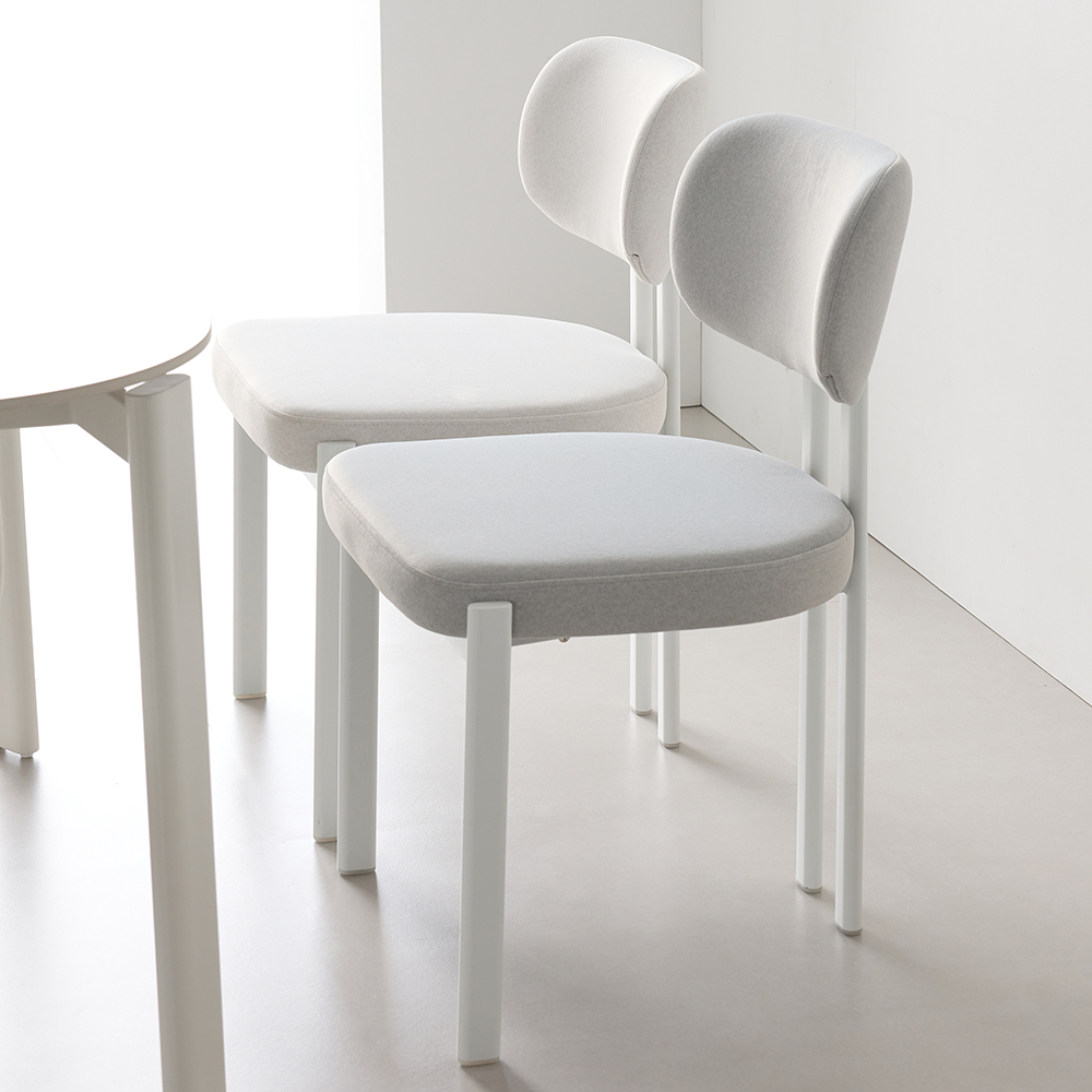 누벨 패브릭 카페 체어 다이닝 편한 식탁 의자