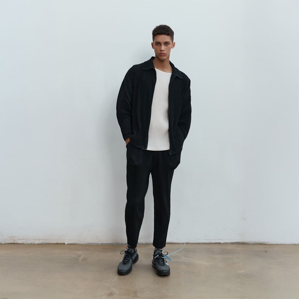 몽플리쎄 공용 슬림핏 플리츠 슬랙스 팬츠 (2colors) 주름옷 주름바지 플리츠바지