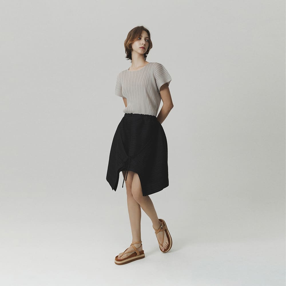 몽플리쎄 여성 가로 주름 플리츠 밴딩 미니 스커트 (3colors) 주름옷 주름치마 플리츠치마 - 상세 이미지 2