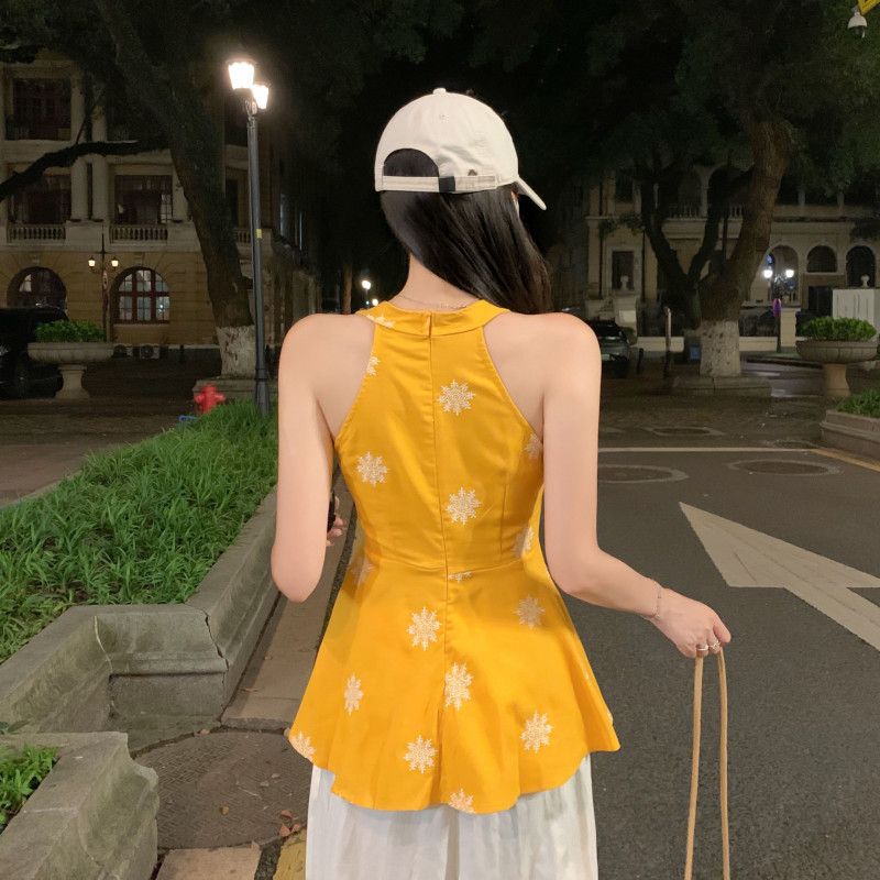 여자 여름 홀터넥 브이넥 눈꽃 자수 꼬임 A라인 플레어 민소매 나시 블라우스 B0890-1 - 상세 이미지 5