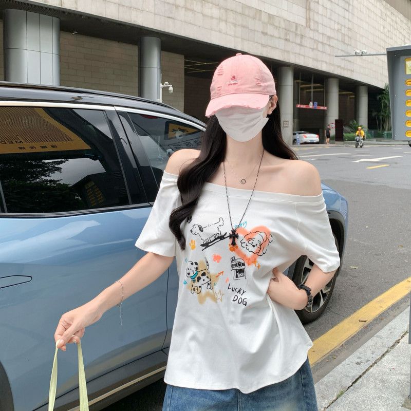 여자 여름 오프숄더 원숄더 언발 강아지 캐릭터 그래픽 반팔 티셔츠 루즈핏 Y2K 힙한 데일리룩 D01316-1 - 상세 이미지 3