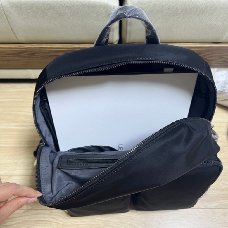 스트라틱 코지 여성 직장인 백팩 가방 블랙 데일리 노트북 슬림백팩 나일론 가죽 검정 배낭 이미지 8