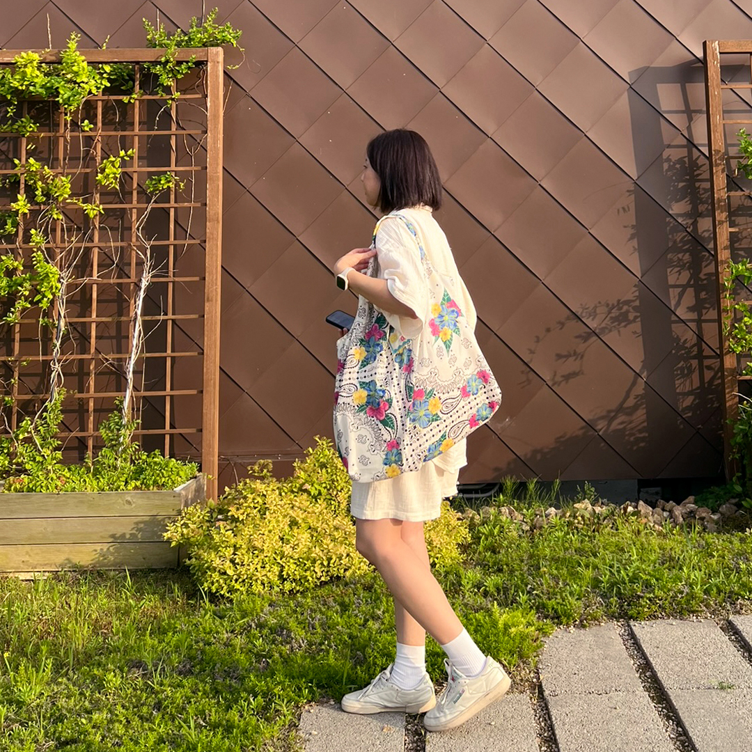 아도레파리스 플라워 빅에코백 정식수입 Adoré paris 휘뚜루마뚜루 쇼퍼백 여행가방 이미지 7