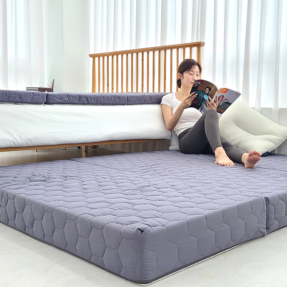 수면공학소 허리에좋은 단단한 3단 매트리스 바닥 수면매트 접이식 토퍼 차콜 13T MS