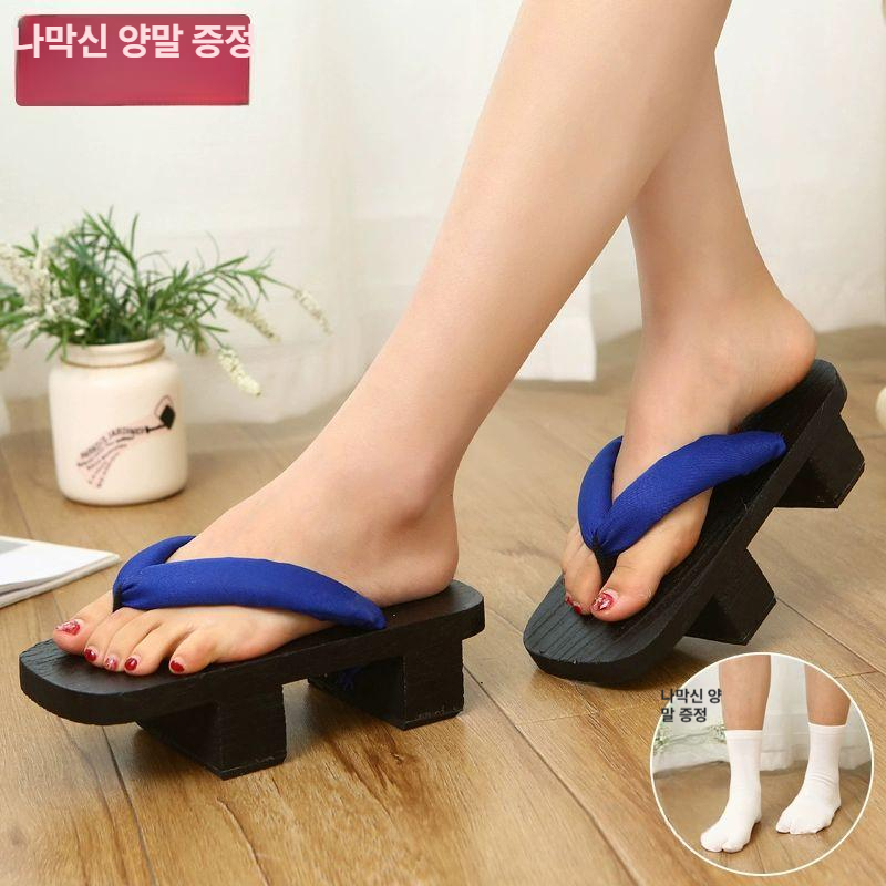 일본식 슬리퍼 게다 조리 쪼리 남녀 커플 나무신 나막신 일본풍 나무신 온천 식당 여행 촬영 - 상세 이미지 4