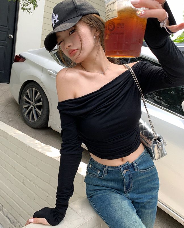 여자 봄 가을 데일리 오프숄더 셔링 크롭 긴팔티 슬림핏 스판 모달 티셔츠 쫀쫀한 섹시 루즈핏 8214 - 상세 이미지 2