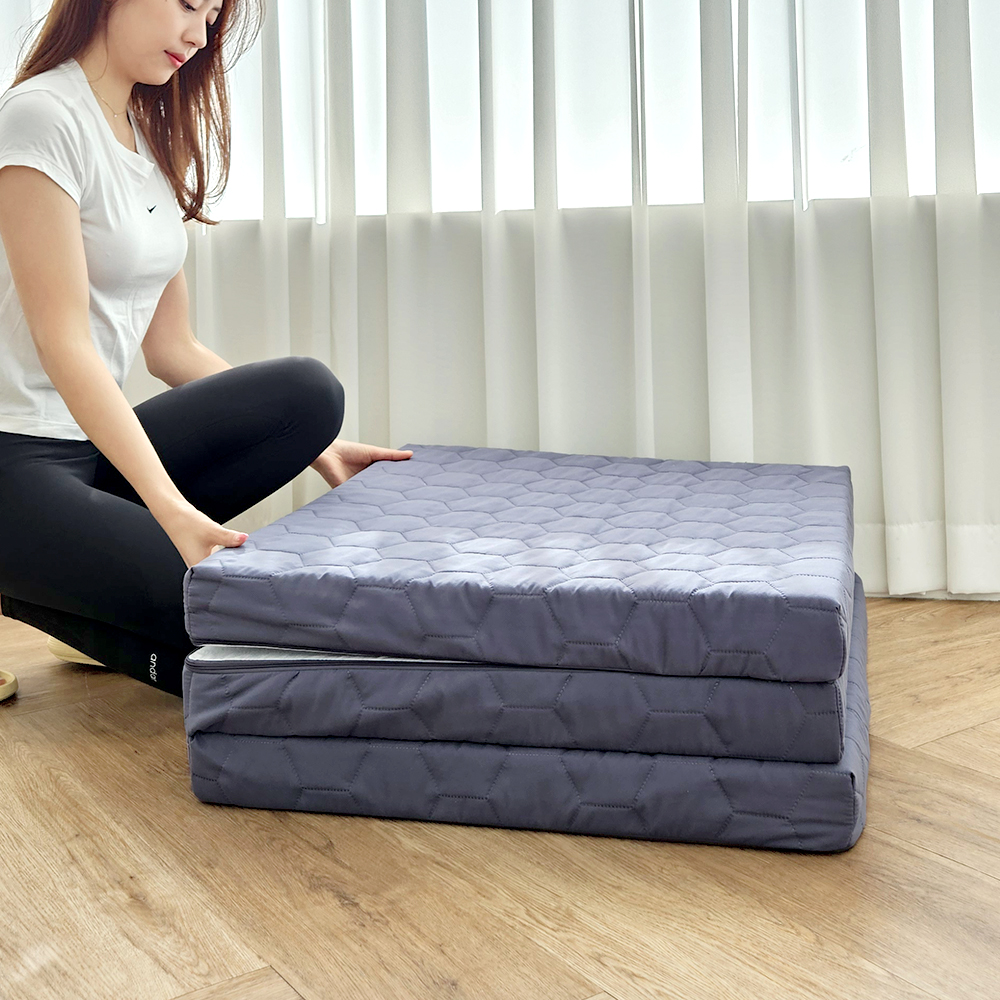 수면공학소 허리에좋은 단단한 3단 매트리스 바닥 수면매트 접이식 토퍼 차콜 9T MS