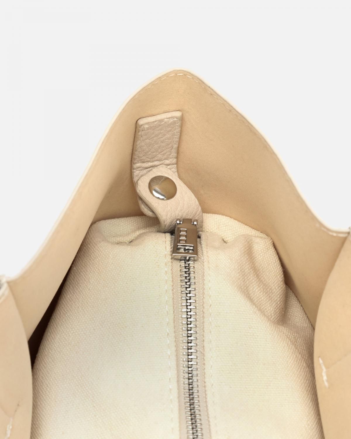 미사코 메탈 디테일 라지 쇼퍼백 YAKU-1-5000060117019 BEIGE - 상세 이미지 4
