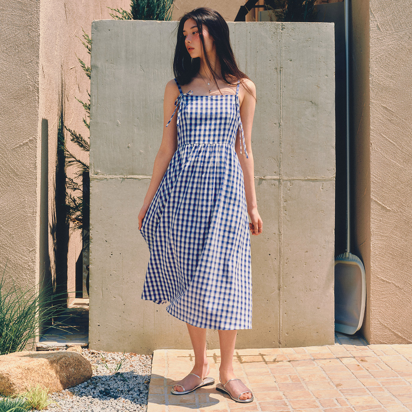 로엠 끈나시 원피스 RMOWF37RT5