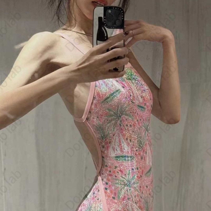 슬림핏 꽃무늬 비치 실내 수영장 여성 원피스 수영복 - 메인 이미지