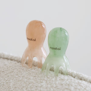 무탈 두피 괄사 마사지 승모근 머리 지압 마사지기 문어 하드핏 실사용 후기 | 효과 있을까? - 상품 이미지 4