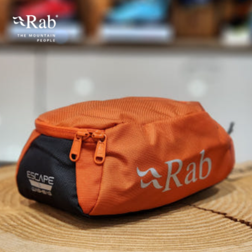 RAB 랩 이스케이프 워시 백 UAA-49 FIRECRACKER 캠핑 백패킹 수납가방