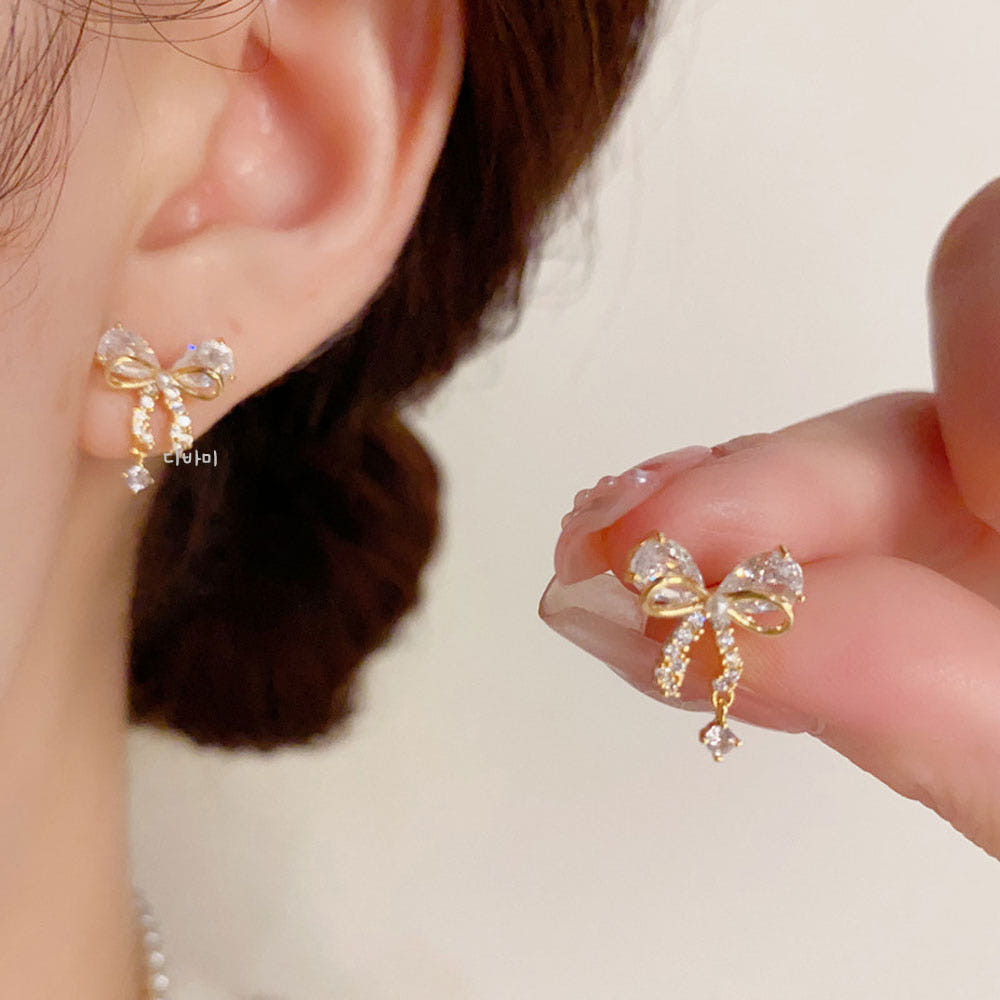 S925 큐빅 14K 리본귀걸이 고급스러운 스터드 은침 데일리 이어링 - 메인 이미지