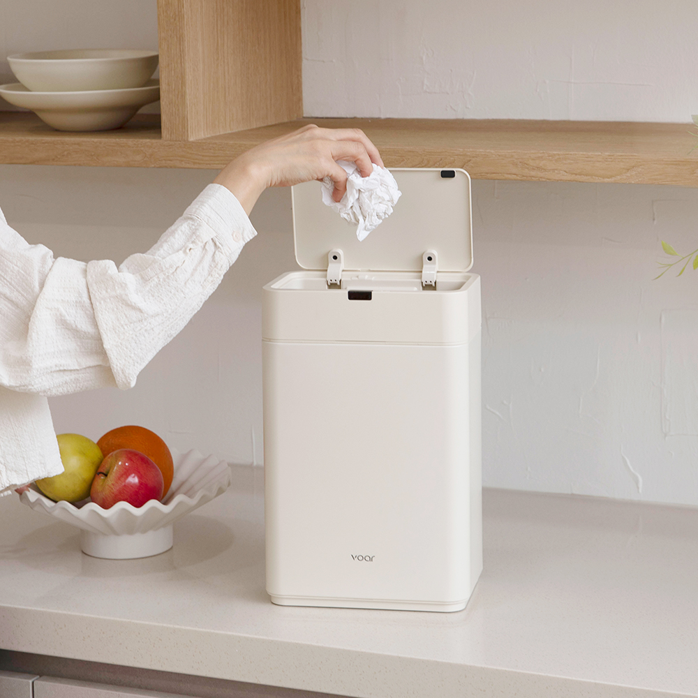 보아르 컴플릿 10L 자동 센서 쓰레기통 기저귀 냄새차단 밀폐 스마트 미니 슬림 휴지통
