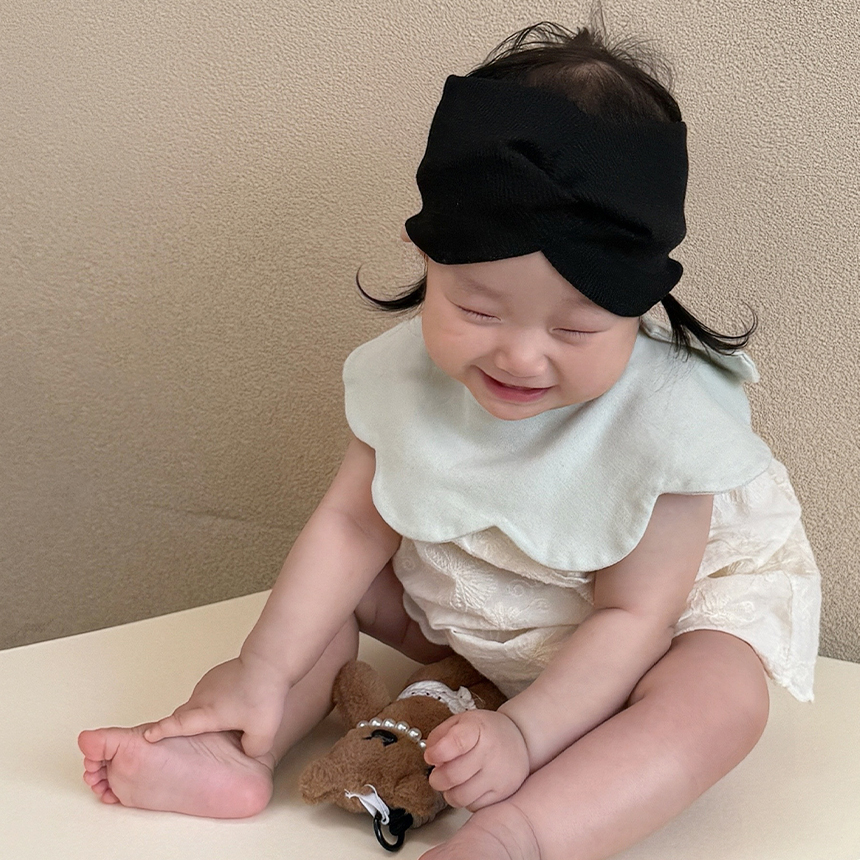 바니블라썸 턱받이 아기 빕 신생아 유아 이유식턱받이 침받이 사계절롤링 미니도트