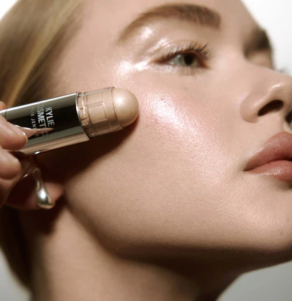 카일리코스메틱 듀이 밤 스틱 하이라이터 kylie cosmetics highlighter - 상세 이미지 3