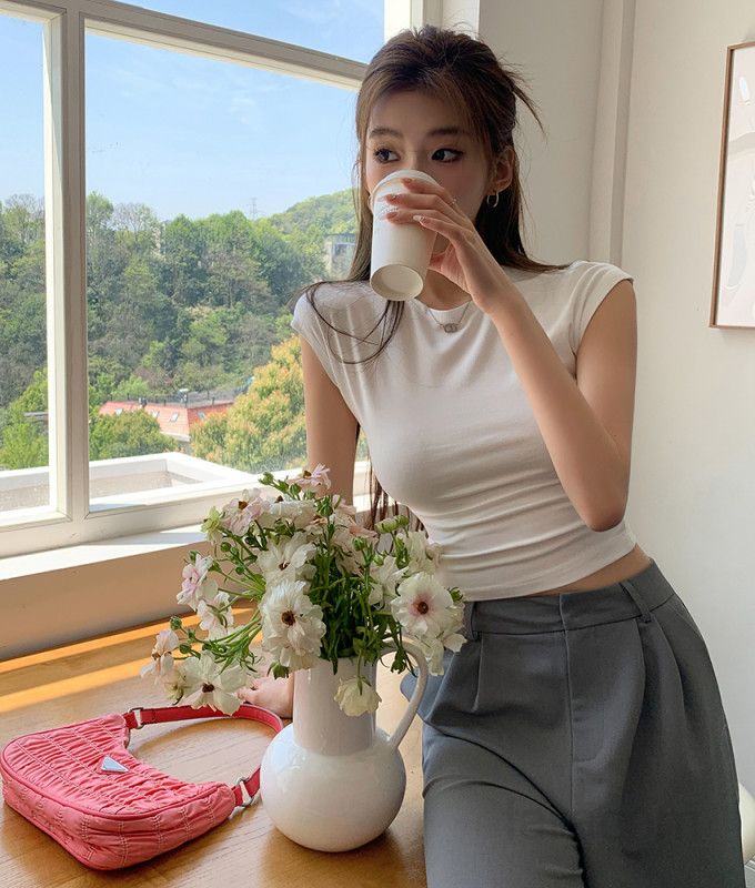 여성 여름 베이직 라운드넥 탄탄한 면 크롭 반팔 티셔츠 캡소매 슬림핏 데일리룩 무지티셔츠 8191 - 상세 이미지 2