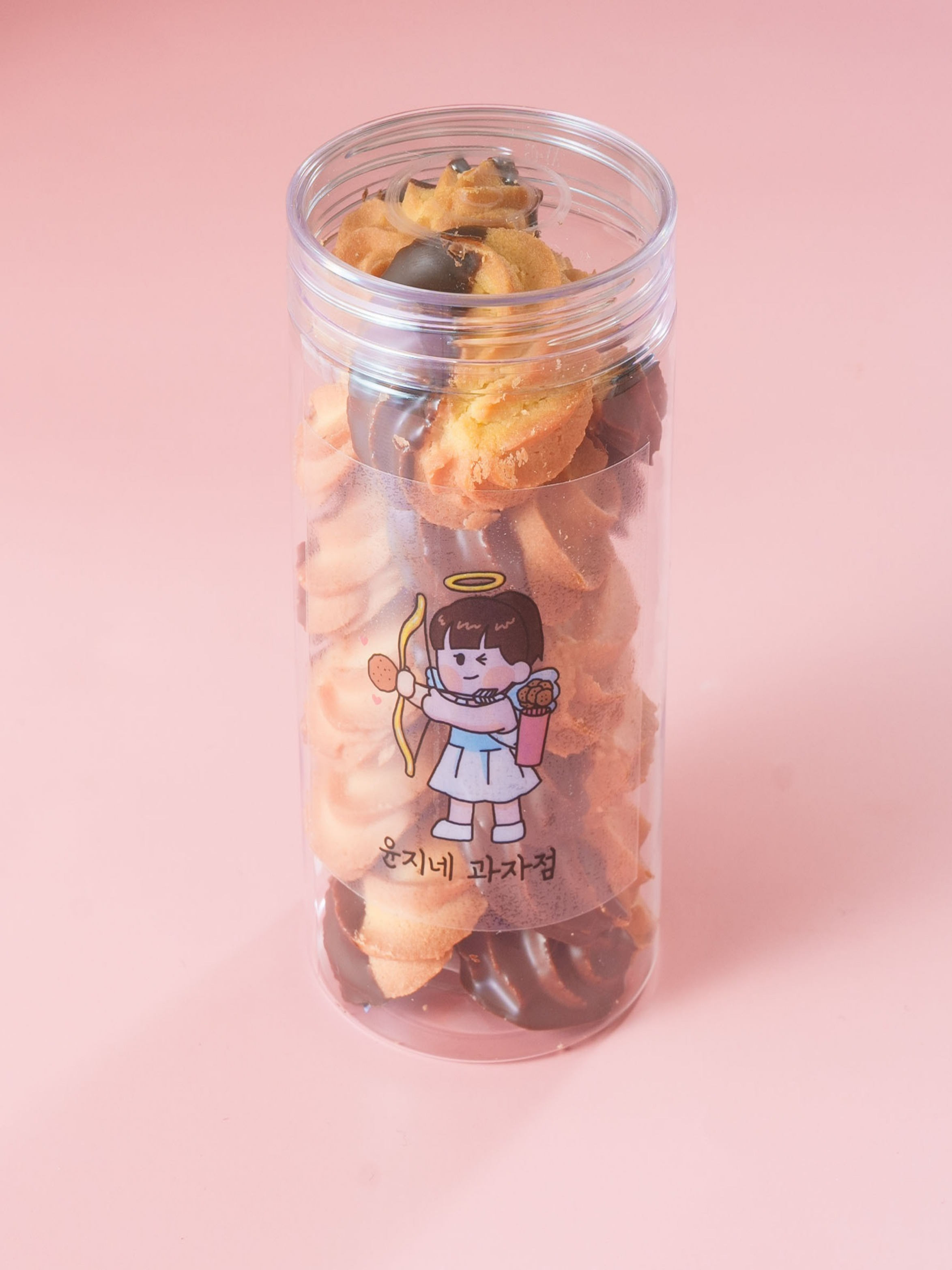 무염버터와 서울우유생크림을 넣은 부드러운 초코버터쿠키 블랙로즈쿠키 130g - 상품 이미지