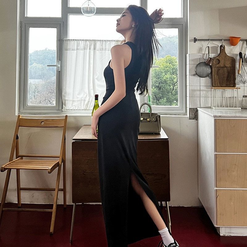 여성 봄 여름 코튼 라운드넥 민소매 나시 슬림핏 레터링 롱원피스 옆트임 스트릿 캐주얼 데일리룩 8126 - 상세 이미지 2