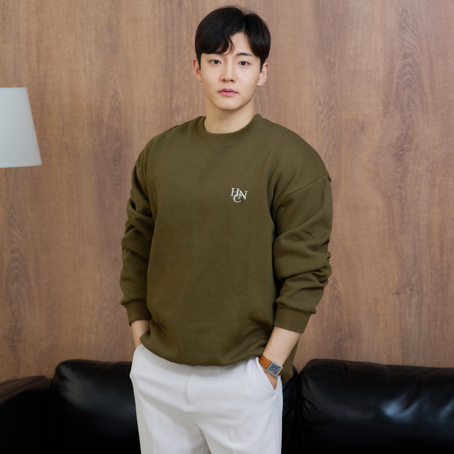 어깨넓어보이는 남자 오버핏 기모 자수 맨투맨 머슬핏 긴팔 이미지 1