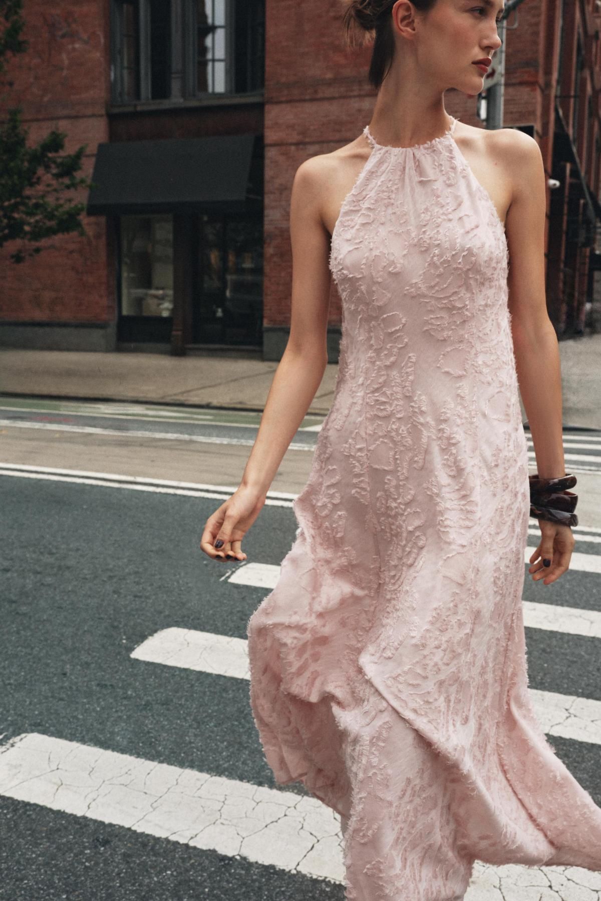 자라 프레이드 홀터넥 미디 원피스 7985/649 BEIGE-PINK - 상세 이미지 3