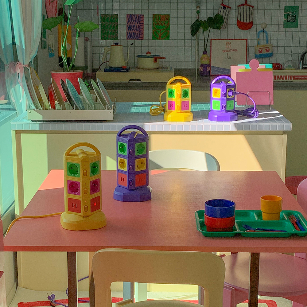 N배송 비비드 컬러 디자인 멀티탭 콘센트 고용량 큐브 타워형 집들이선물 2m, 바이올렛 6구, 1개 이미지 4