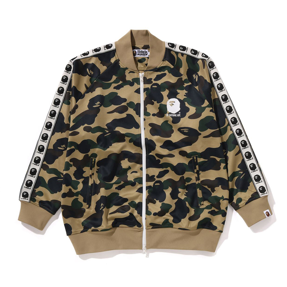베이프 자켓 1ST CAMO RELAXED FIT TRACK JACKET 1L80-115-008 - 메인 이미지