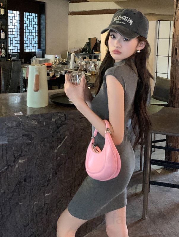 여성 반목 모크넥 민소매 H라인 미니 원피스 슬림핏 바디콘 코튼 스판 봄 여름 데일리룩 8187 - 상세 이미지 5