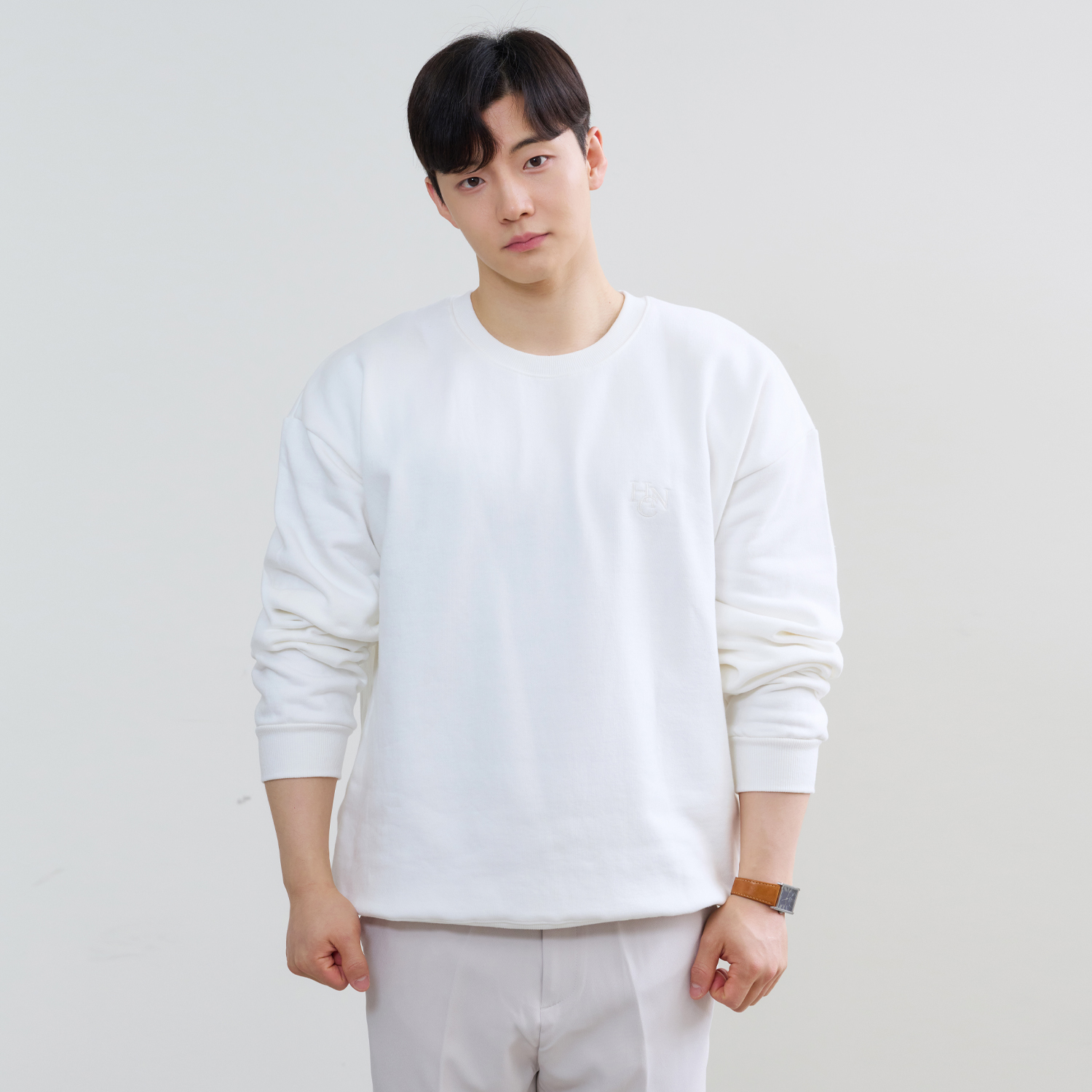 어깨넓어보이는 남자 오버핏 기모 자수 맨투맨 머슬핏 긴팔 이미지 3