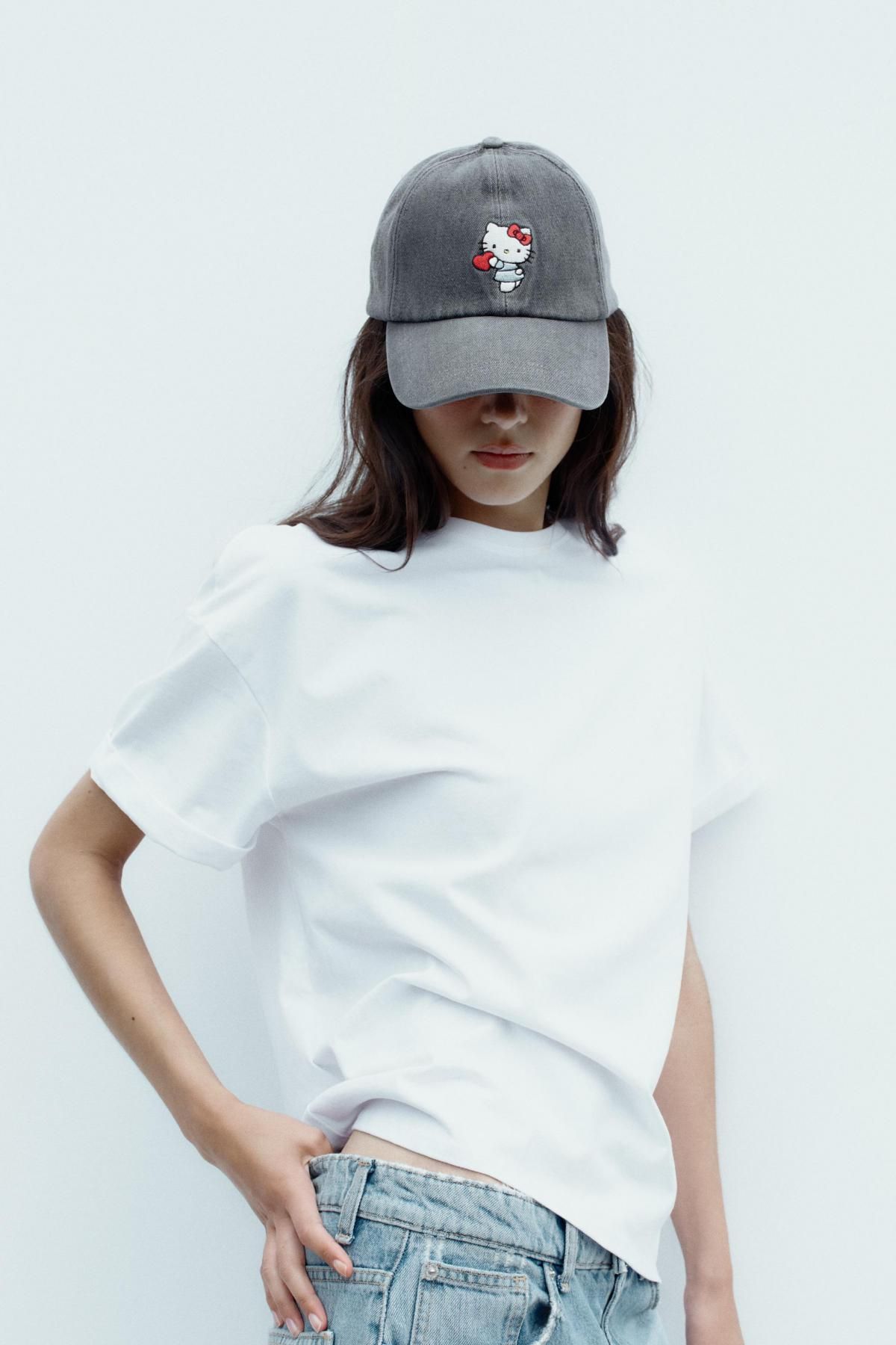 자라 헬로키티 자수 그레이 데님 캡모자 3920/486 GREY - 상세 이미지 4