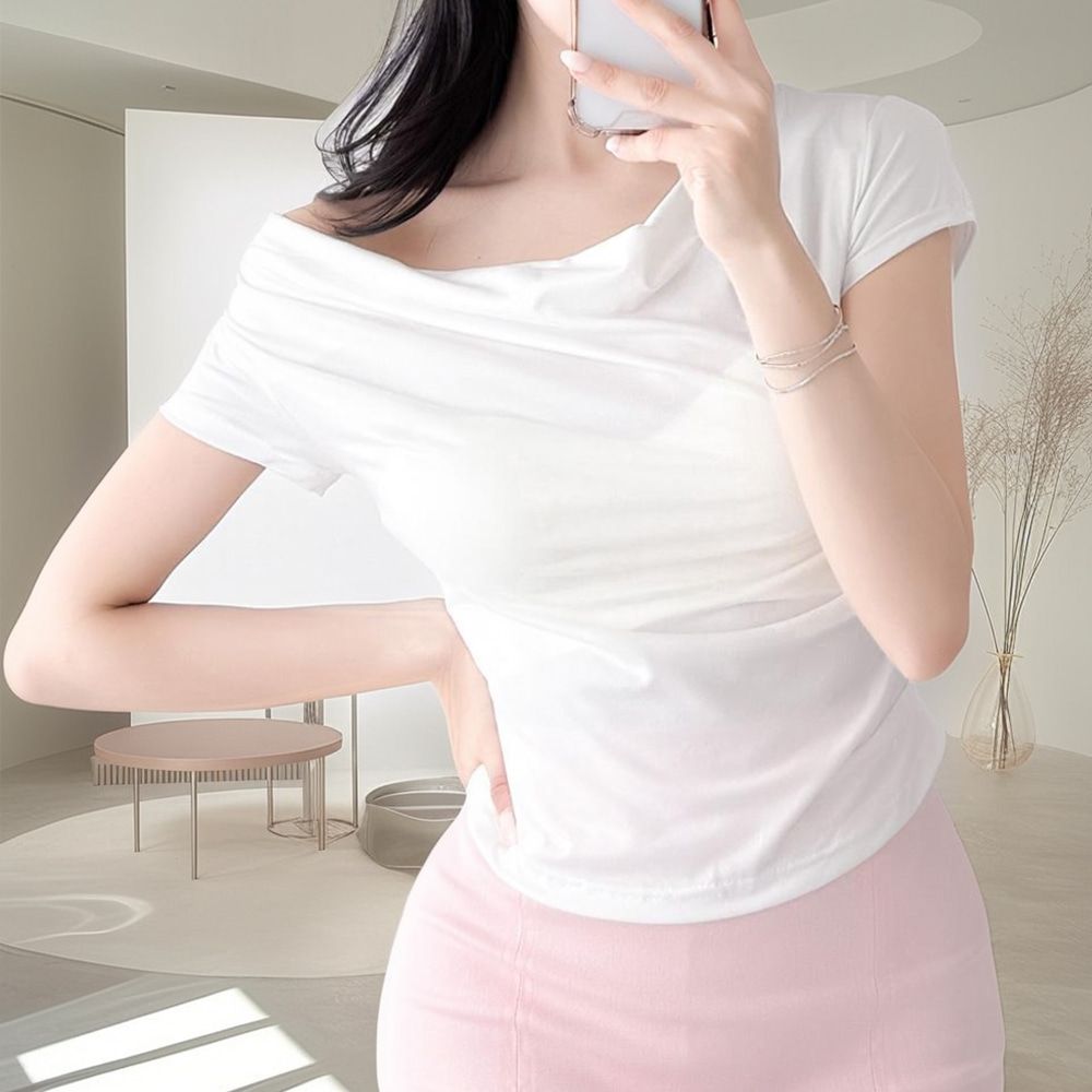 킷칭 쿨 오프숄더 반팔 티셔츠 AG1613 - 메인 이미지