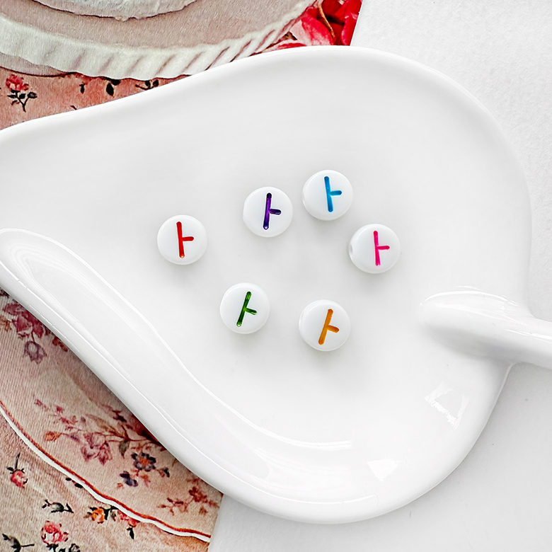 (10p) 4X7mm 화이트 X 비비드컬러 글씨 미니 납작 원형 한글 비즈 - 모음 - 상품 이미지